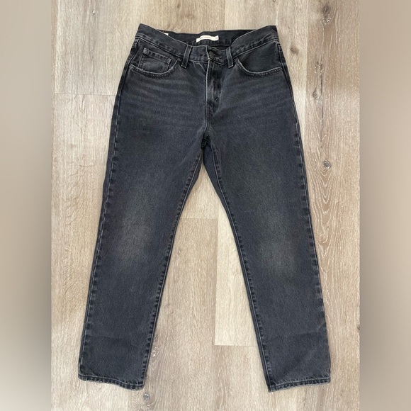 Levi’s Women’s Middy Straight Leg Mid Rise Jeans Black Denim - Picture 1 of 6